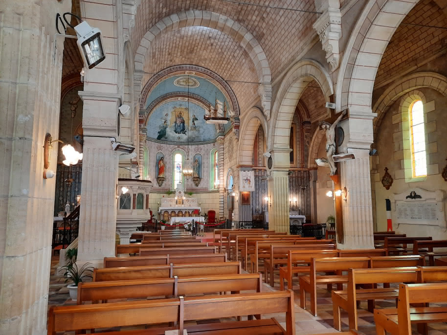 Intérieur Eglise de Talais