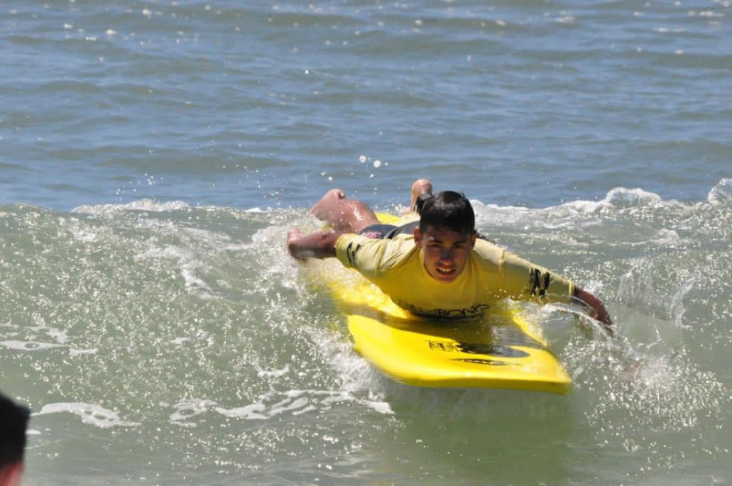 Ecole surf- Boco - Lacanau - surfeur