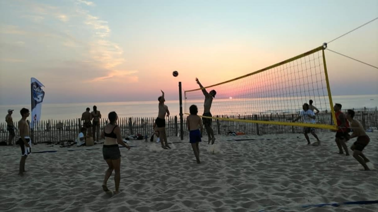14-07 beach-volley