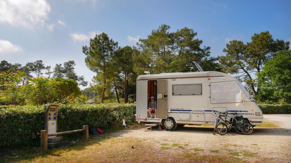 Aire de Camping Car le Huga (7) - Lacanau
